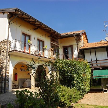 Casa Patrone Hotel Nebbiuno Екстериор снимка